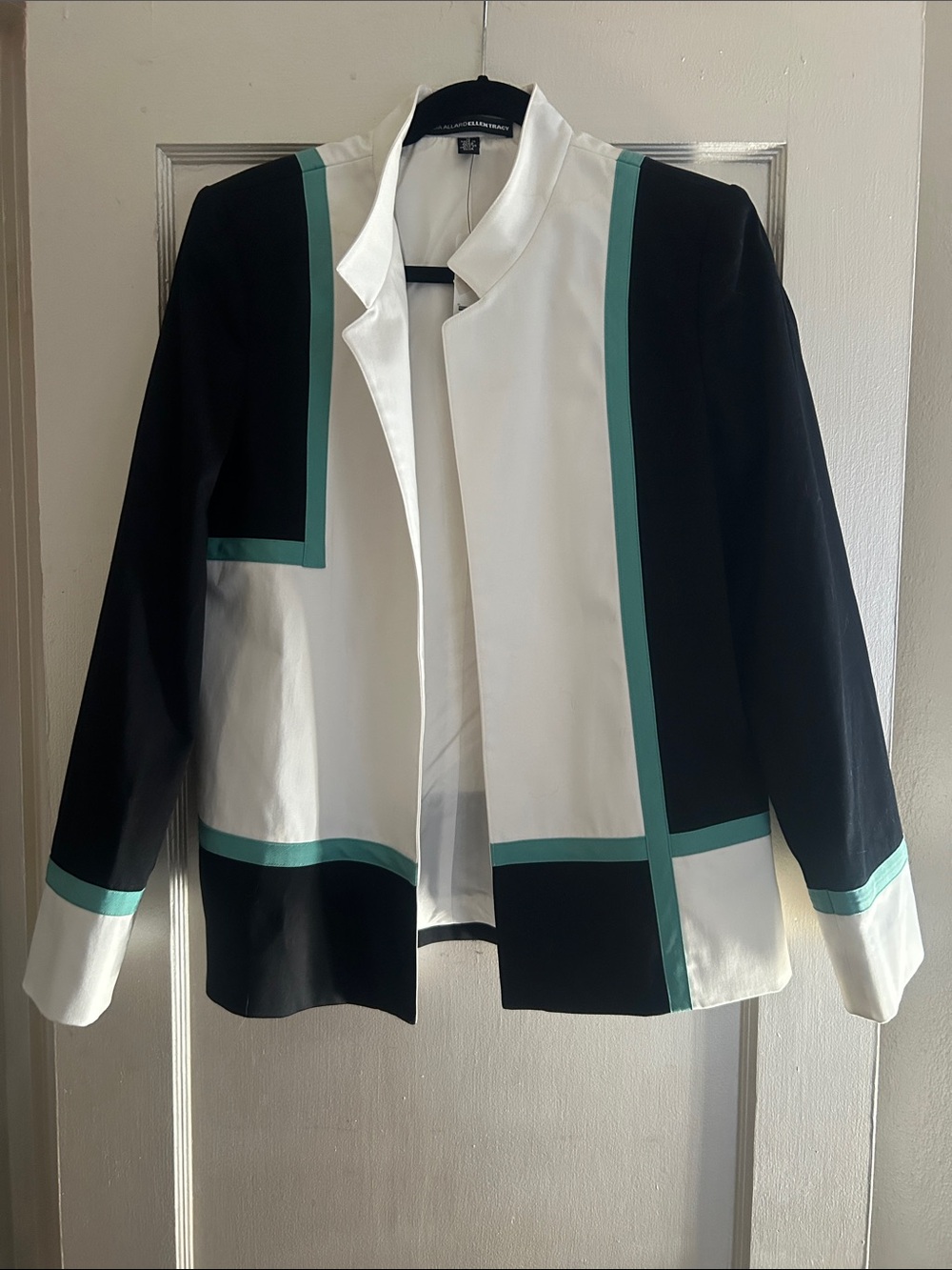 Women’s Linda Allard Ellen Tracy blazer size 10
